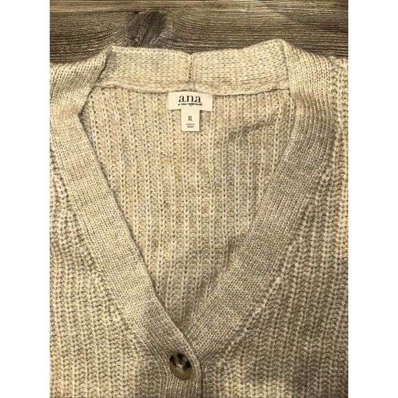 A.N.A. Womens PS Beige Oatmeal Marled Cable Knit V-Neck Sweater. Size XL. NWT. 9 - Picture 4 of 7